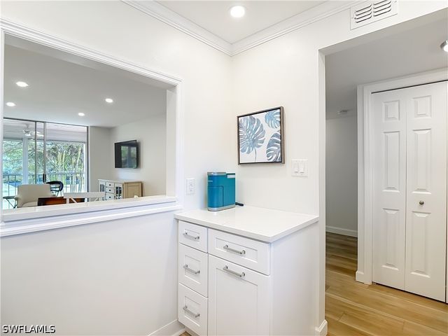 180 TURTLE LAKE CT 206, Naples, FL 34105