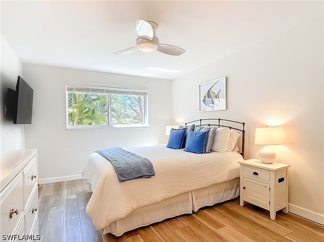 180 TURTLE LAKE CT 206, Naples, FL 34105