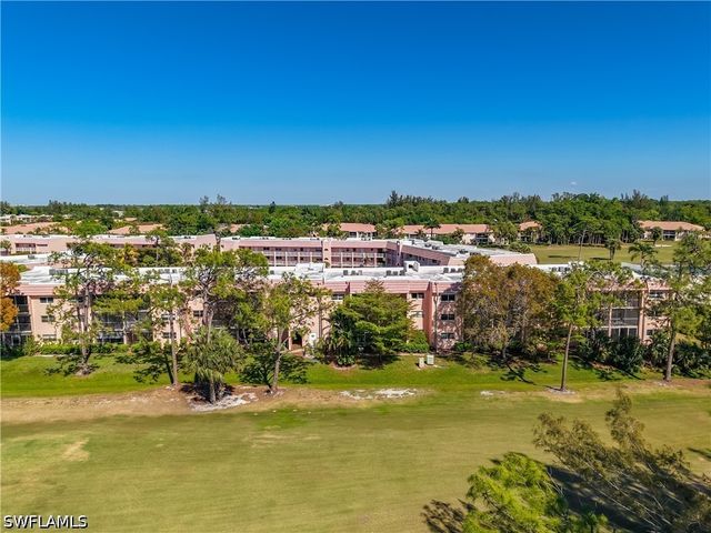 180 TURTLE LAKE CT 206, Naples, FL 34105