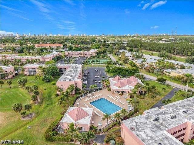 180 TURTLE LAKE CT 206, Naples, FL 34105