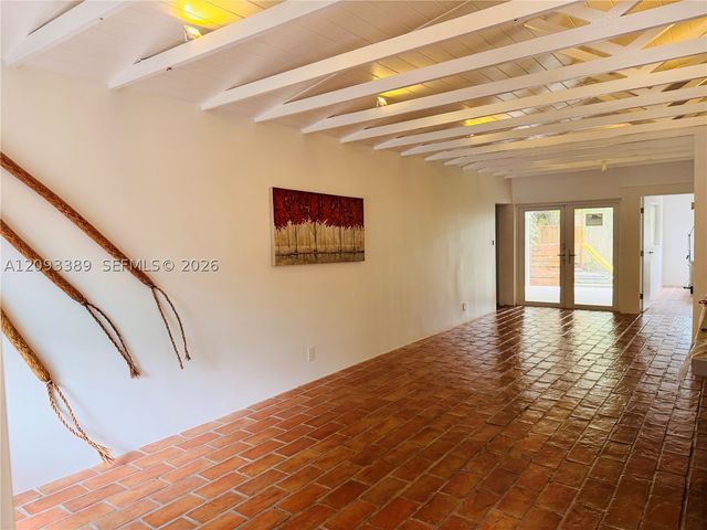 3841 Kumquat Ave, Miami, FL 33133