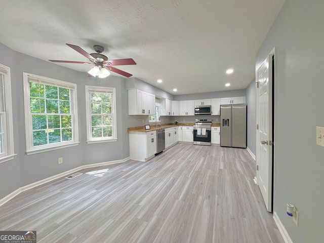 5362 Milieo Place SW, Lilburn, GA 30047