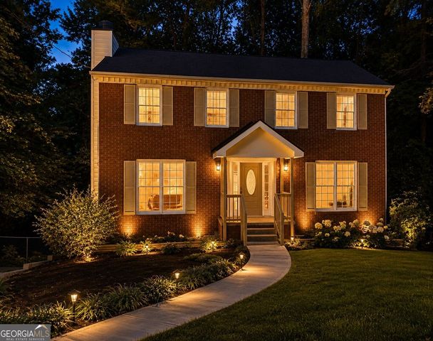 5362 Milieo Place SW, Lilburn, GA 30047