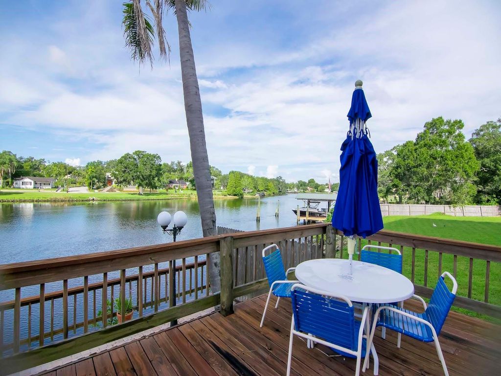 Image 32 of property listing at 2780 N RIVERSIDE DRIVE 802, Tampa, FL 33602