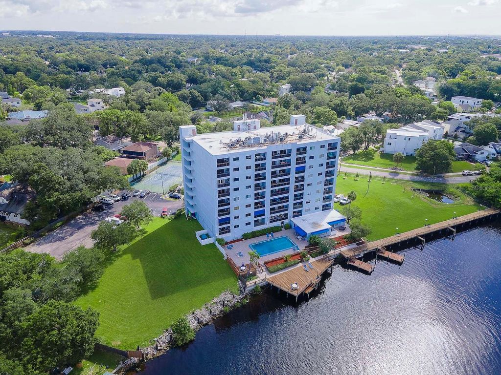 Image 50 of property listing at 2780 N RIVERSIDE DRIVE 802, Tampa, FL 33602