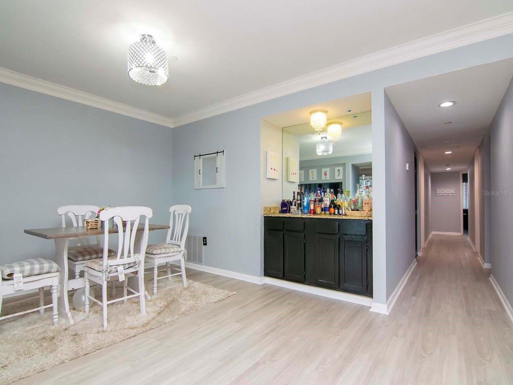 Image 6 of property listing at 2780 N RIVERSIDE DRIVE 802, Tampa, FL 33602