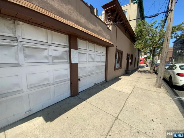6314 Broadway, West New York, NJ 07093