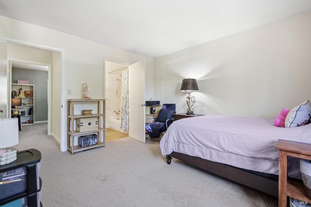 130 Arcadia Dr, Vacaville, CA 95687