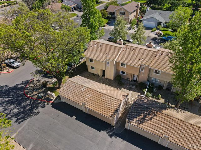 130 Arcadia Dr, Vacaville, CA 95687