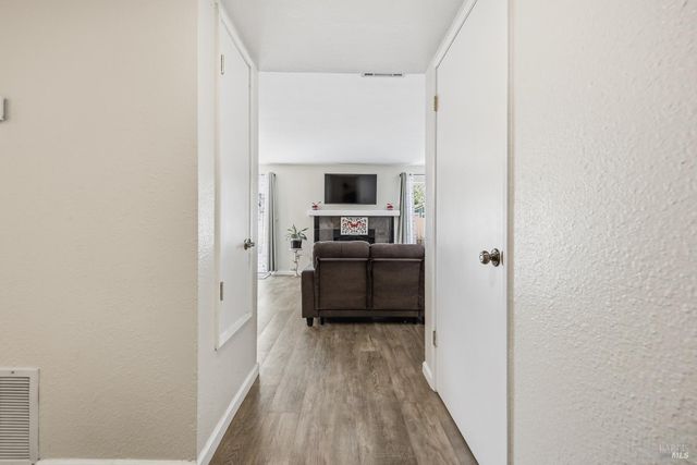 130 Arcadia Dr, Vacaville, CA 95687