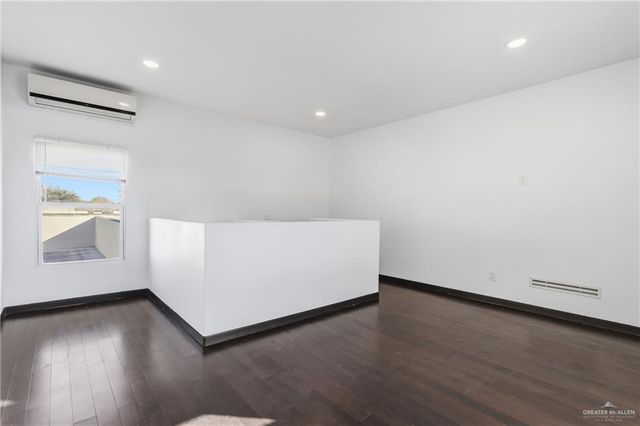 212 Mockingbird Avenue, Mission, TX 78572