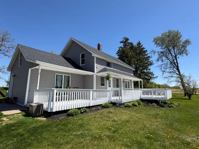 342 County Road T, Baldwin, WI 54002
