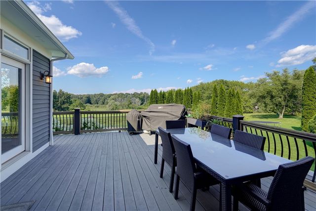 10 Cobble Creek Road, Victor, NY 14564