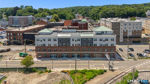 113 Canal Street West 302, Shelton, CT 06484