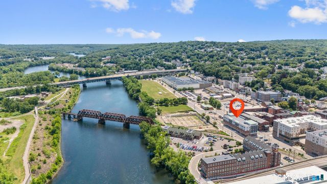 113 Canal Street West 302, Shelton, CT 06484