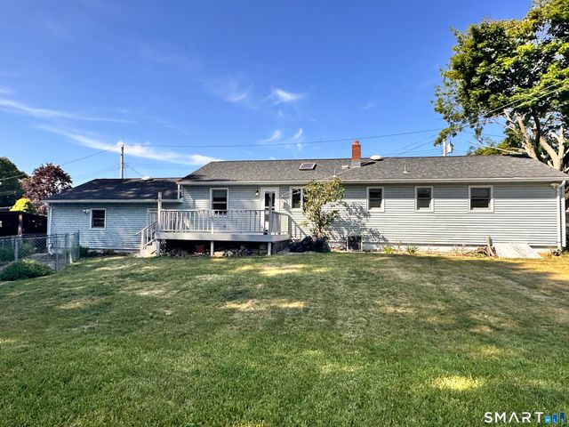 23 Robin Road, West Haven, CT 06516