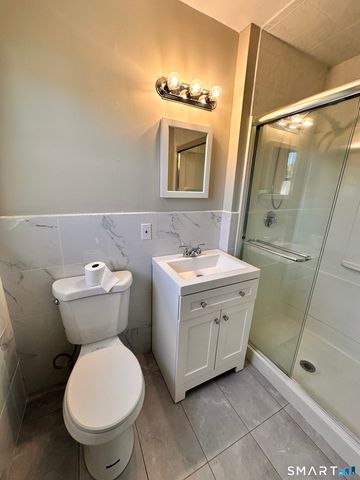 23 Robin Road, West Haven, CT 06516