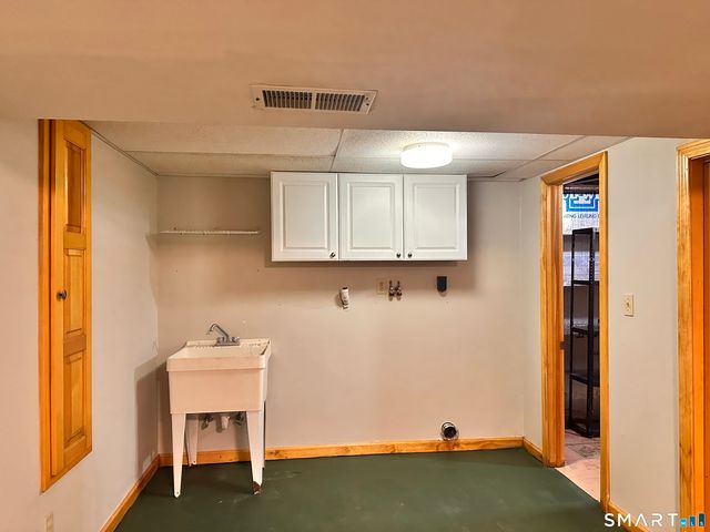 23 Robin Road, West Haven, CT 06516