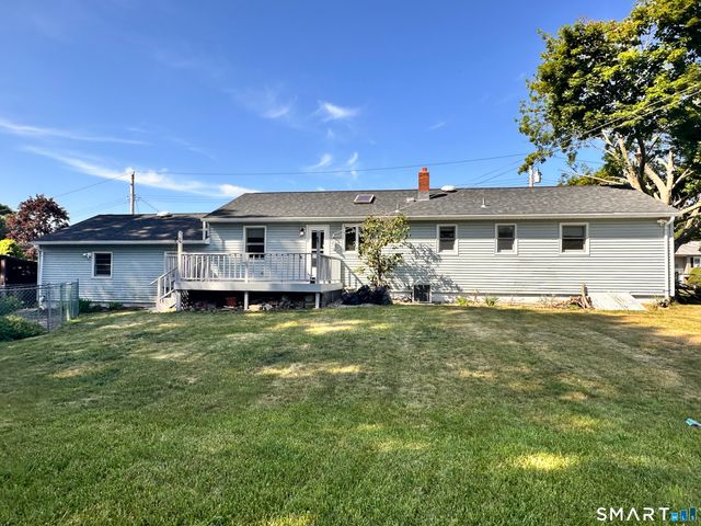 23 Robin Road, West Haven, CT 06516