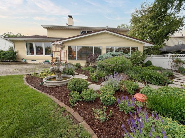 4105 Pommel Place, West Des Moines, IA 50265