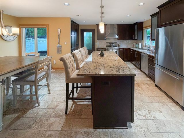 4105 Pommel Place, West Des Moines, IA 50265