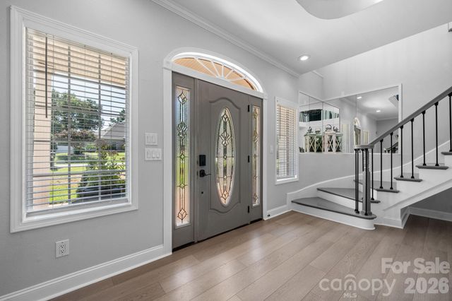 1360 Sweet briar Lane, Hickory, NC 28602