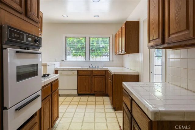 203 S Carson, Beverly Hills, CA 90211