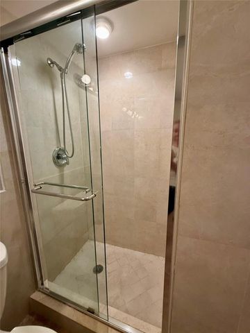 111 Briny Ave 21-07, Pompano Beach, FL 33062