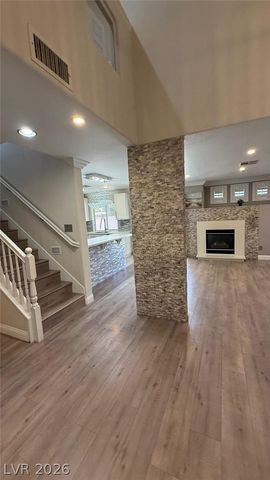 10087 Yellow Canary Avenue, Las Vegas, NV 89117