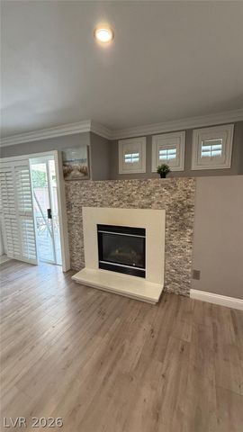 10087 Yellow Canary Avenue, Las Vegas, NV 89117