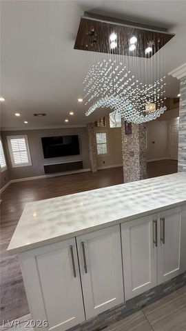 10087 Yellow Canary Avenue, Las Vegas, NV 89117