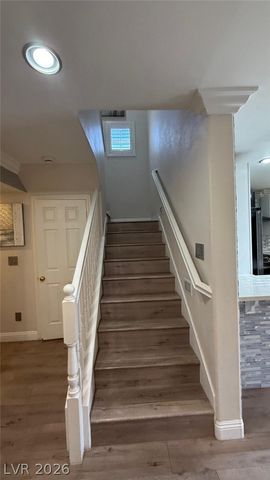 10087 Yellow Canary Avenue, Las Vegas, NV 89117