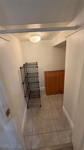 10087 Yellow Canary Avenue, Las Vegas, NV 89117