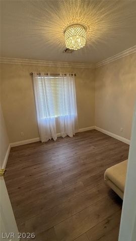 10087 Yellow Canary Avenue, Las Vegas, NV 89117