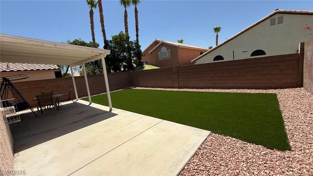 10087 Yellow Canary Avenue, Las Vegas, NV 89117