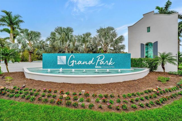 10182 CRYSTAL ISLE CIRCLE, Sarasota, FL 34241