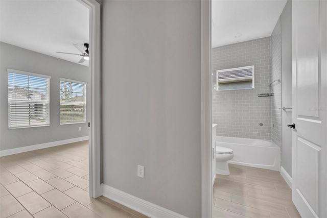 10182 CRYSTAL ISLE CIRCLE, Sarasota, FL 34241