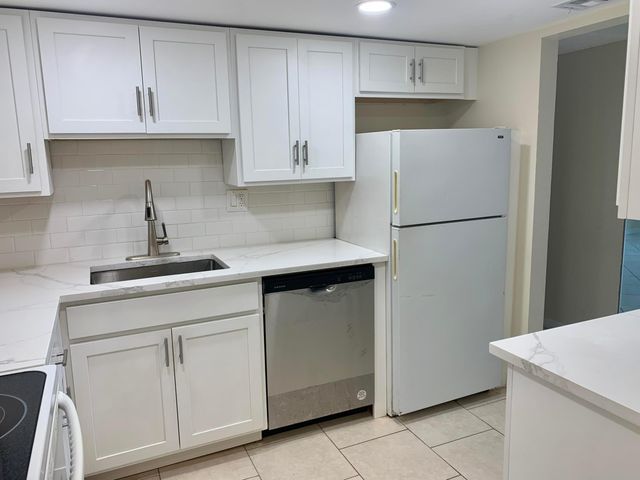 4364 NW 9TH Avenue 15-3B, Deerfield Beach, FL 33064