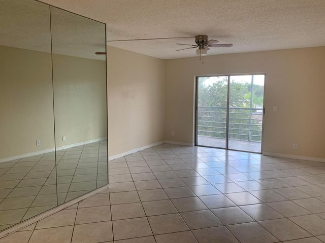 4364 NW 9TH Avenue 15-3B, Deerfield Beach, FL 33064