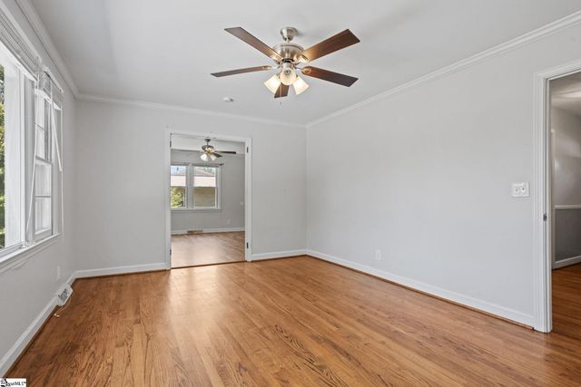 706 W Lee Road, Taylors, SC 29687