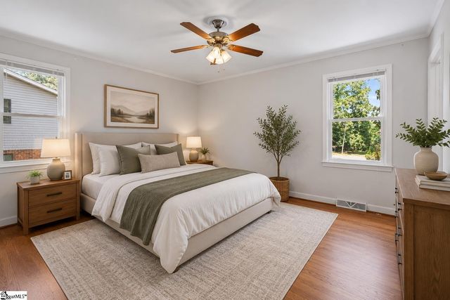 706 W Lee Road, Taylors, SC 29687