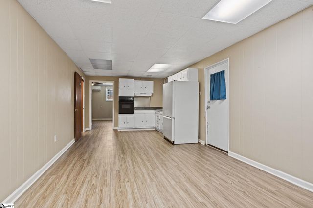 706 W Lee Road, Taylors, SC 29687