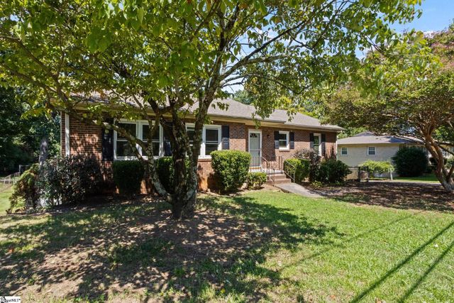 706 W Lee Road, Taylors, SC 29687