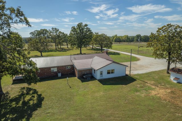 10888 Poppy Drive, Neosho, MO 64850