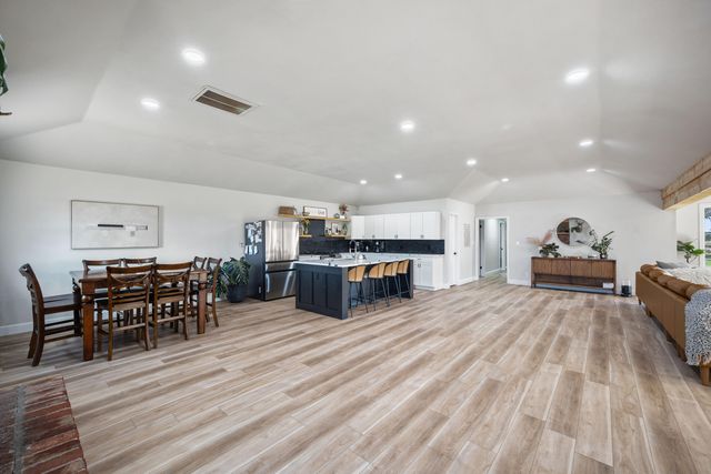 10888 Poppy Drive, Neosho, MO 64850