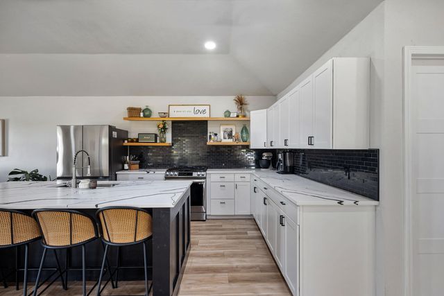 10888 Poppy Drive, Neosho, MO 64850