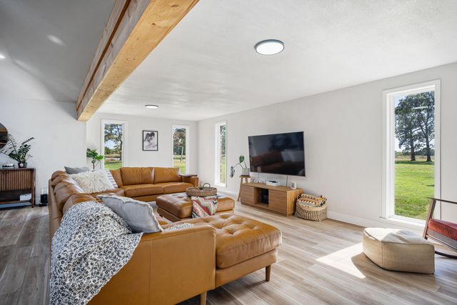 10888 Poppy Drive, Neosho, MO 64850