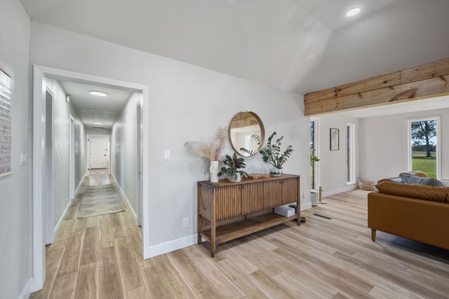 10888 Poppy Drive, Neosho, MO 64850