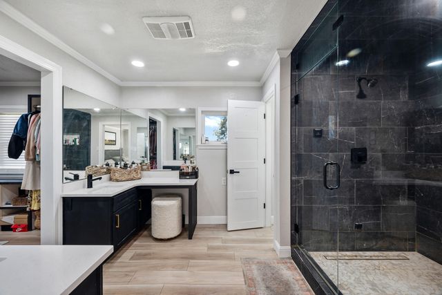 10888 Poppy Drive, Neosho, MO 64850