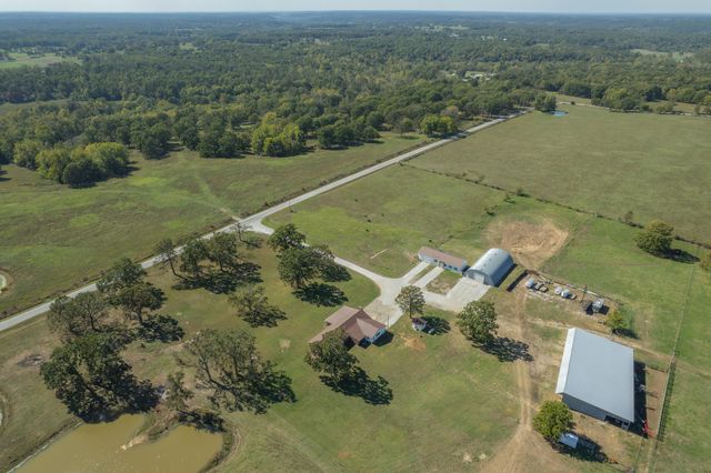 10888 Poppy Drive, Neosho, MO 64850